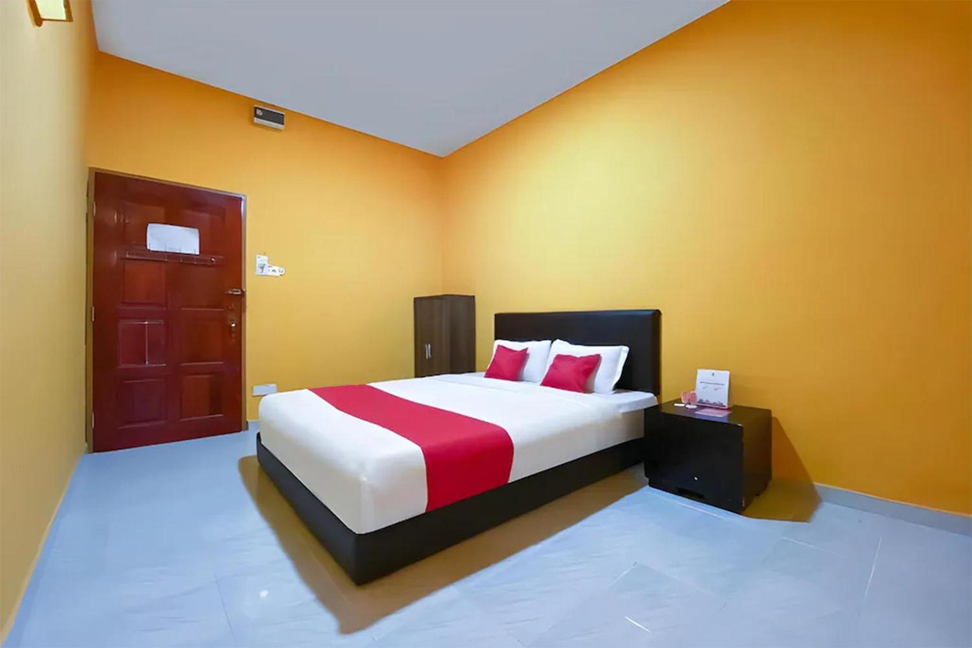 Coop Hotel Kangar Extérieur photo